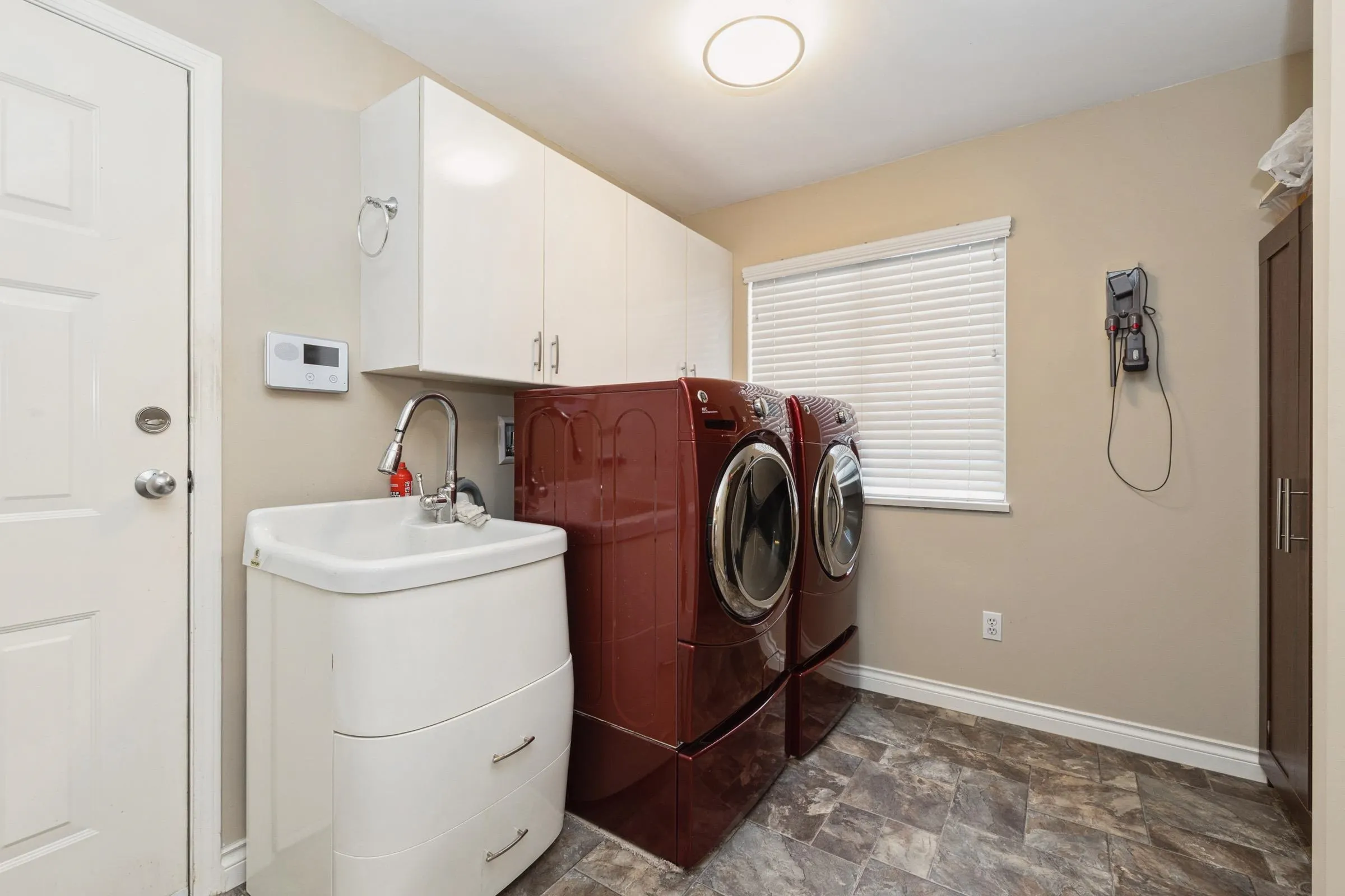 12019 Chestnut Crescent