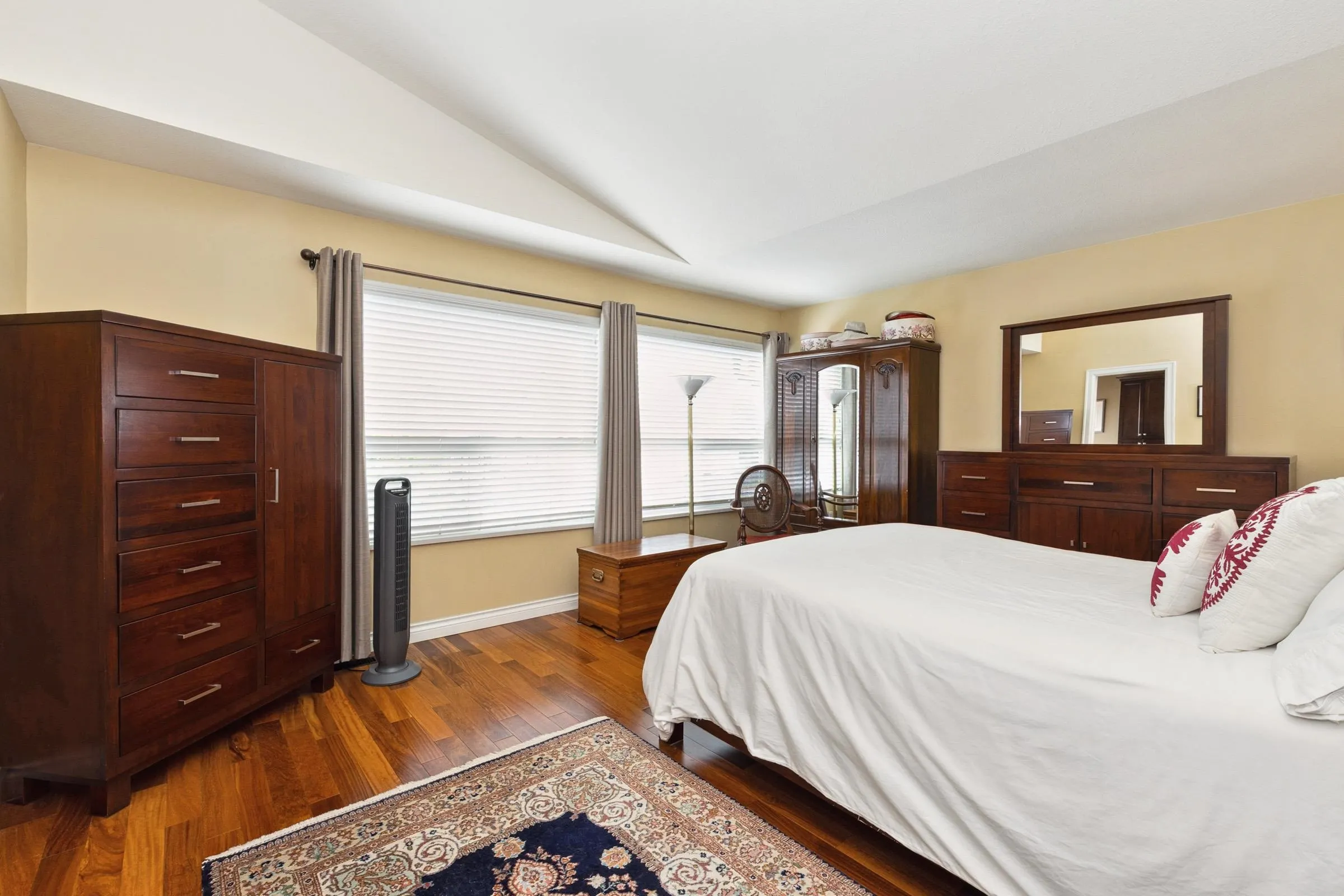 12019 Chestnut Crescent