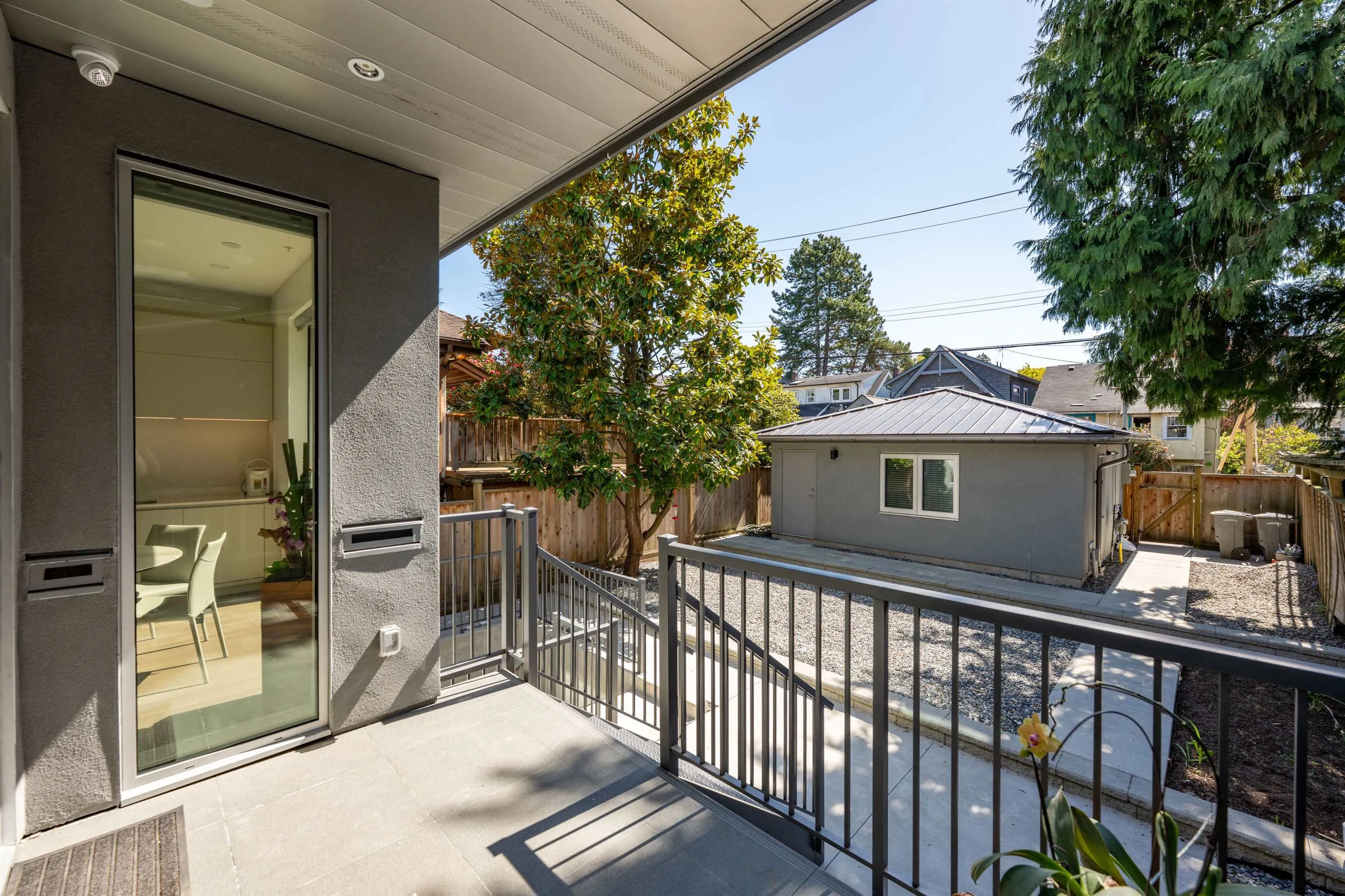 4360 4362 W 8th Avenue