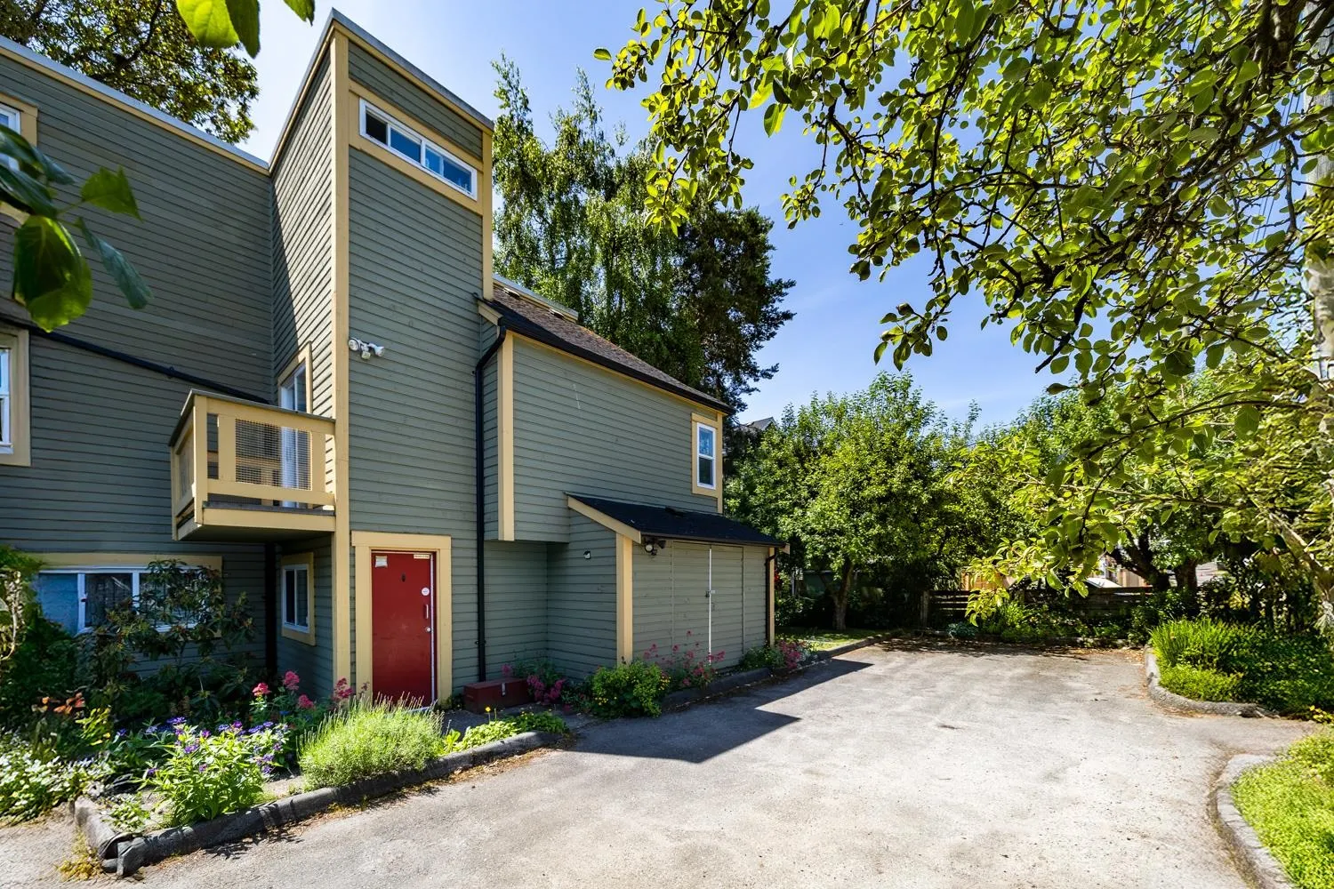765 Keefer Street