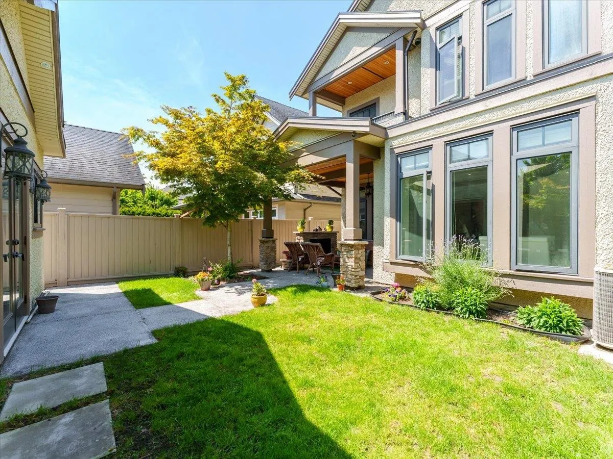 3820 Shuswap Avenue