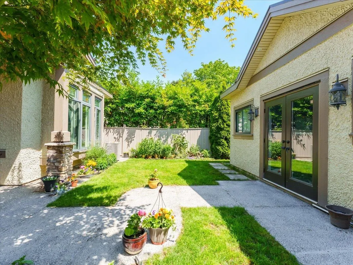 3820 Shuswap Avenue