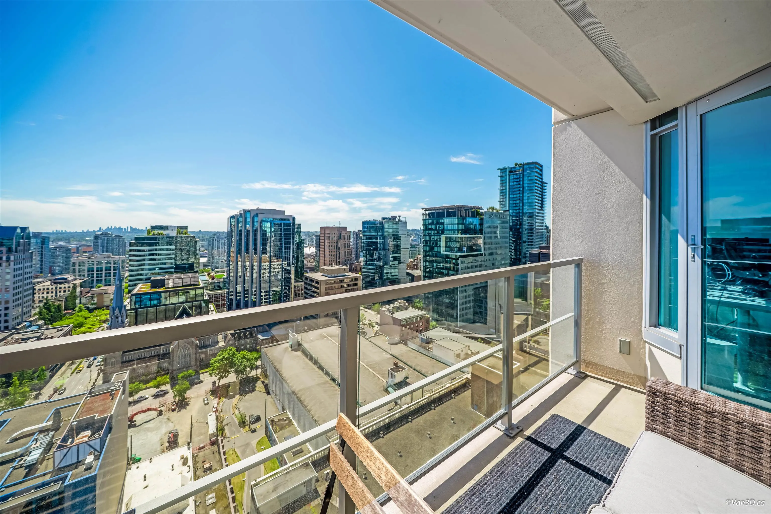 2714 610 Granville Street