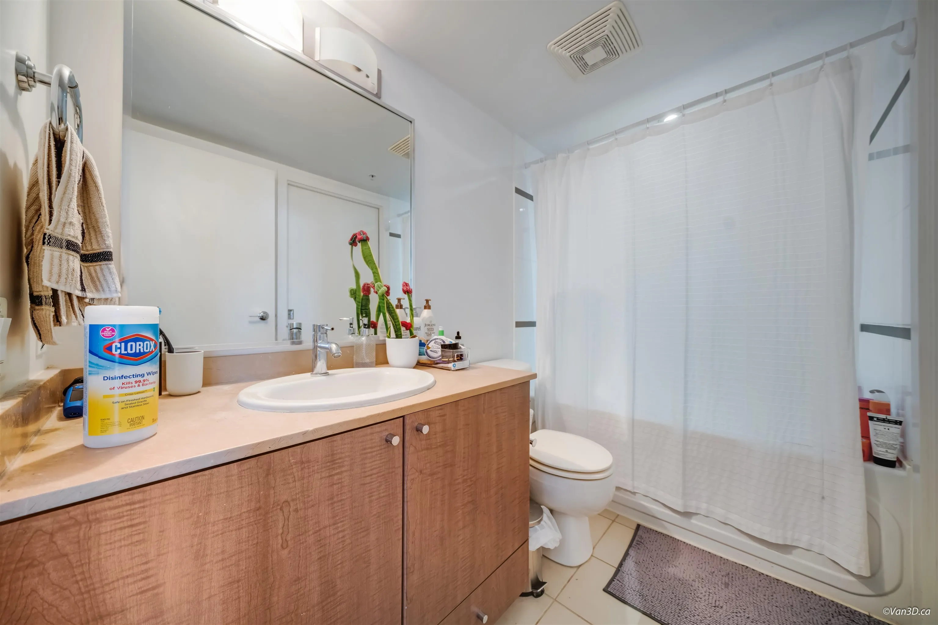 2714 610 Granville Street