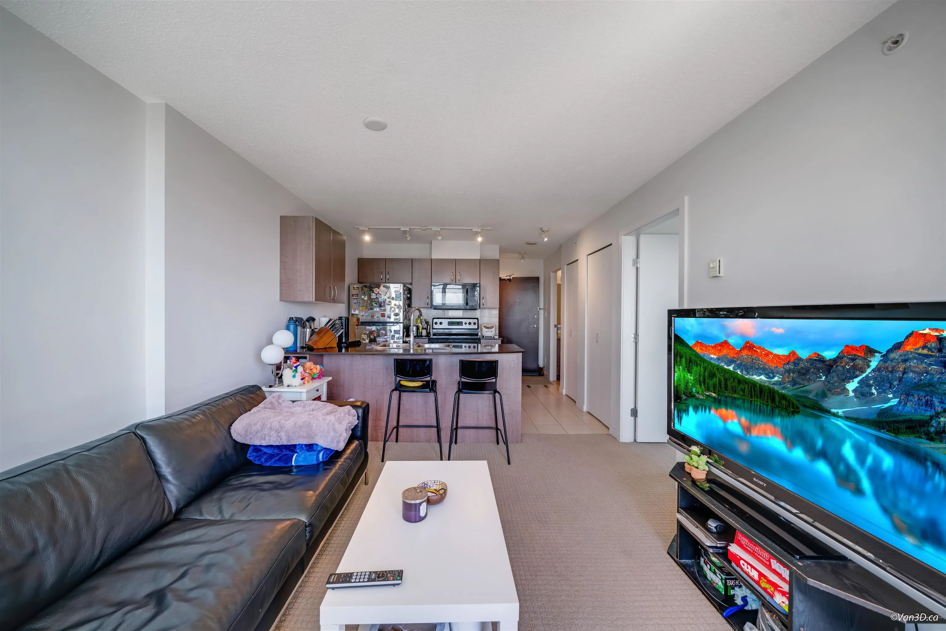 2714 610 Granville Street
