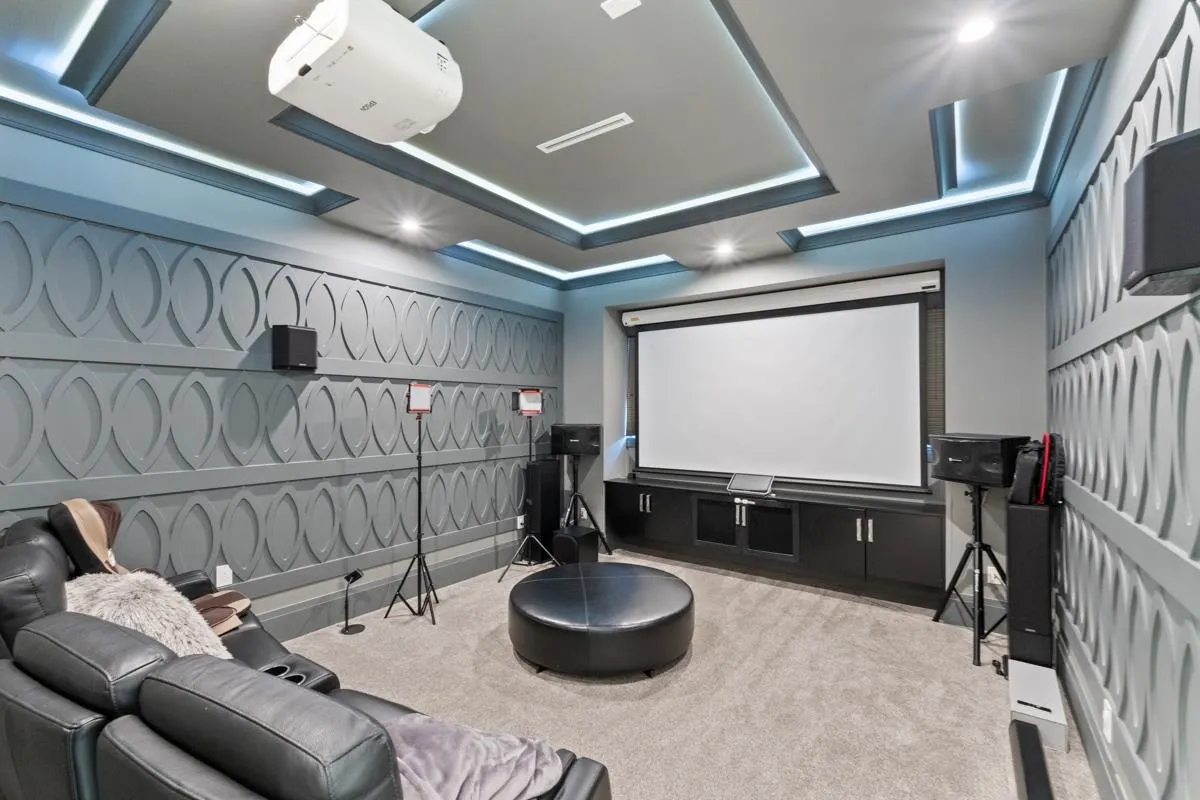6340 Bellflower Drive