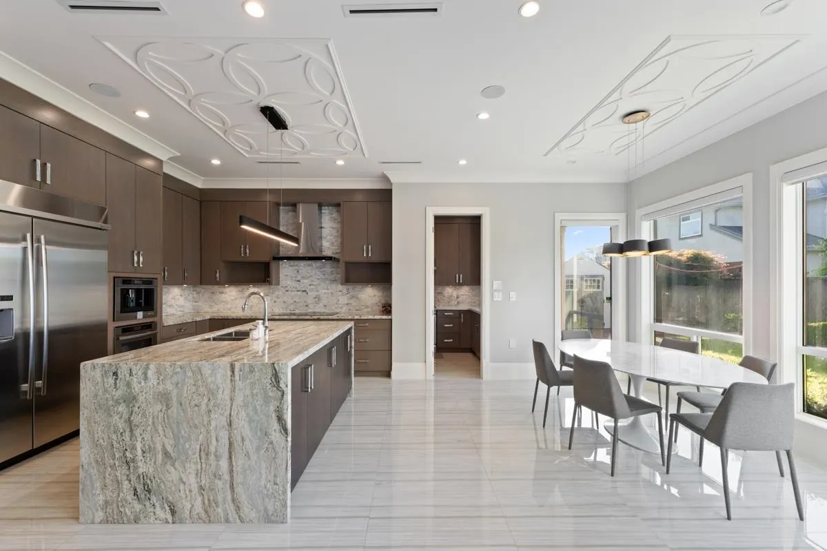 6340 Bellflower Drive