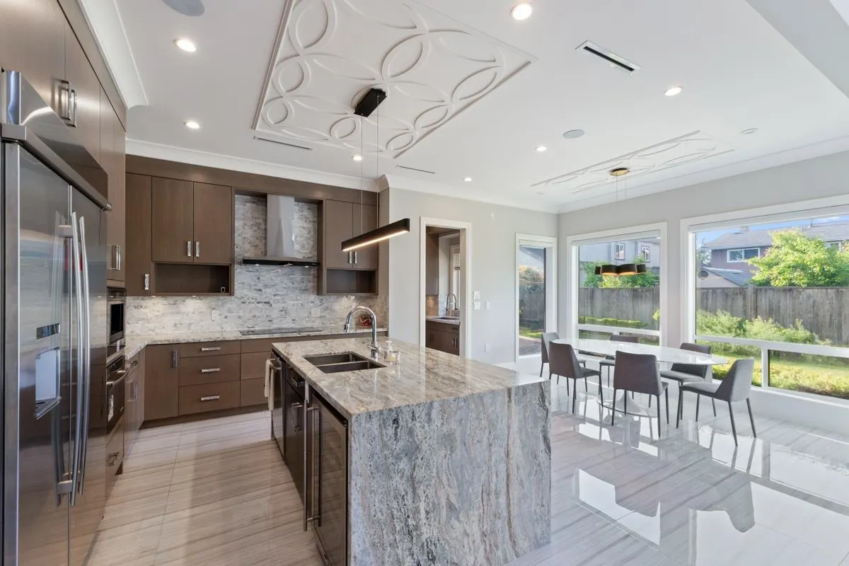 6340 Bellflower Drive