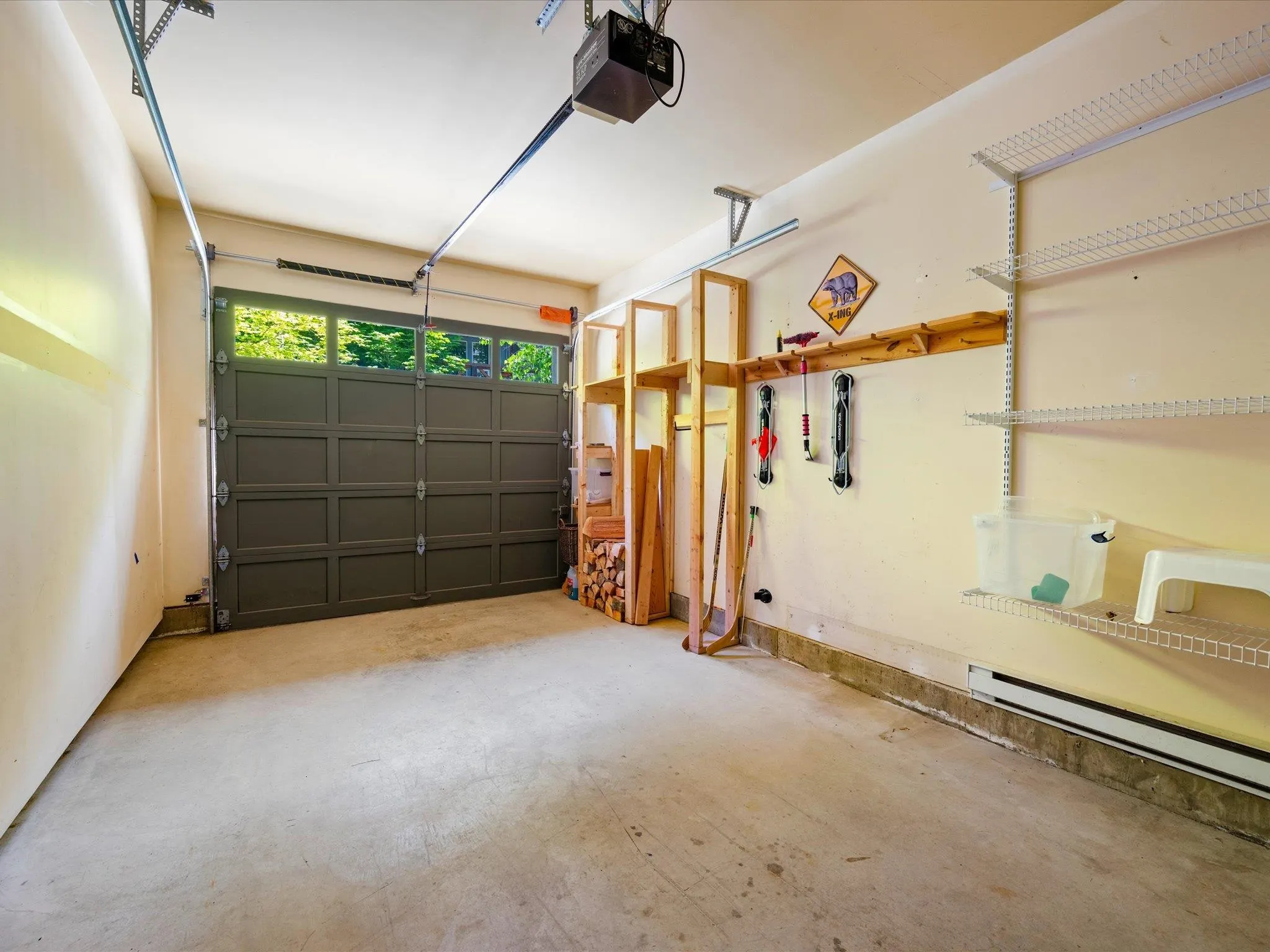 3 4668 Blackcomb Way
