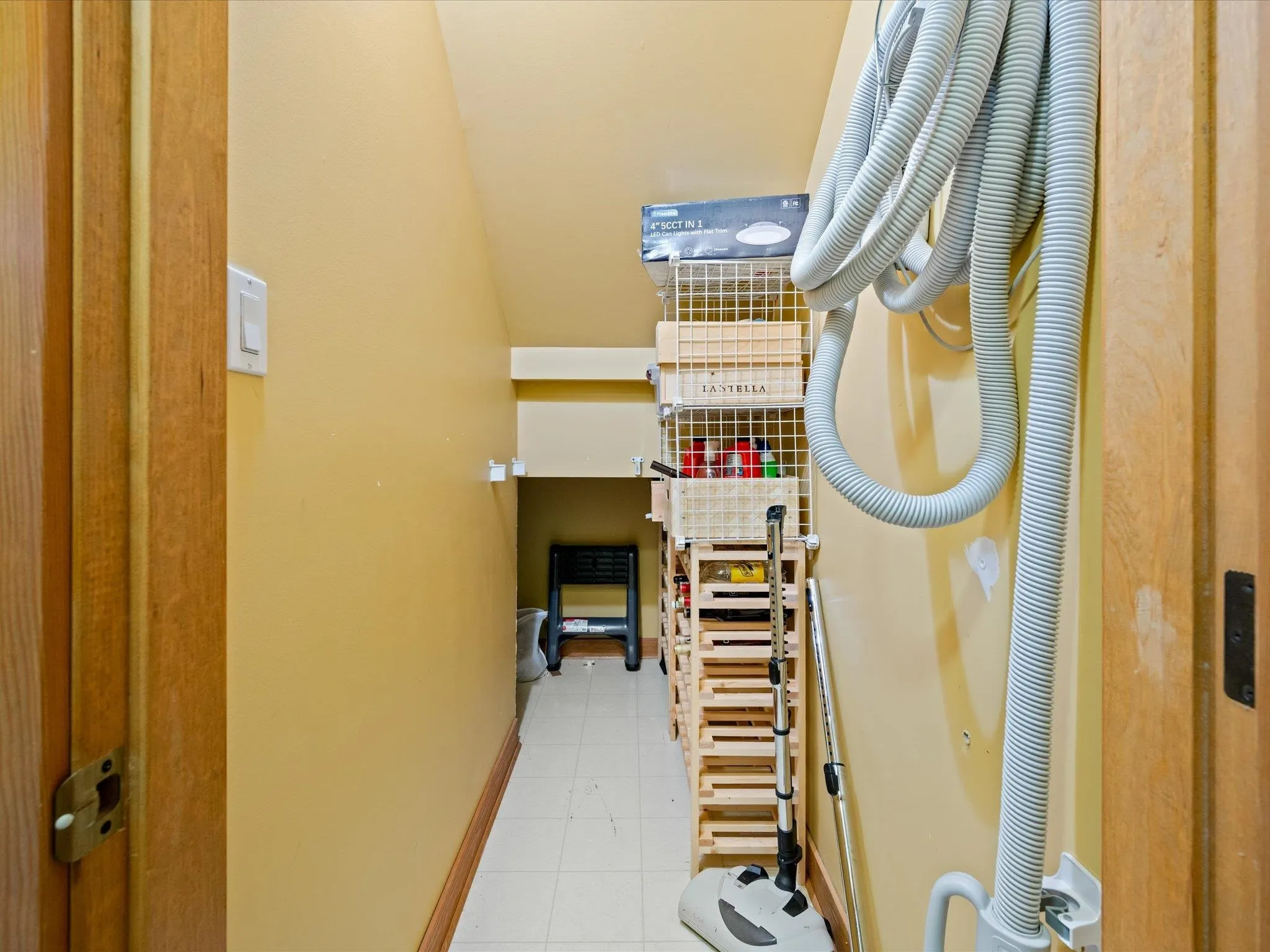 3 4668 Blackcomb Way