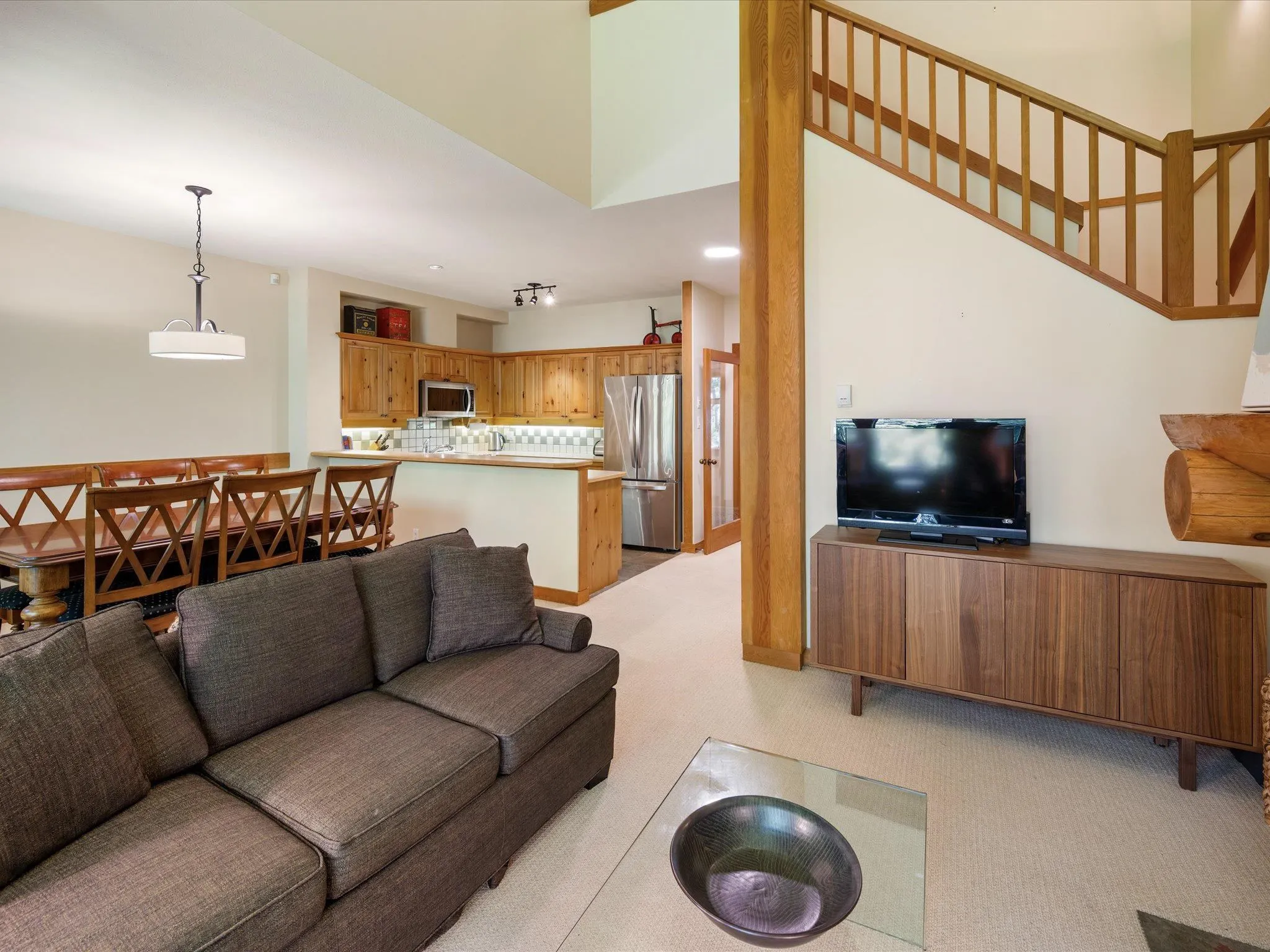 3 4668 Blackcomb Way