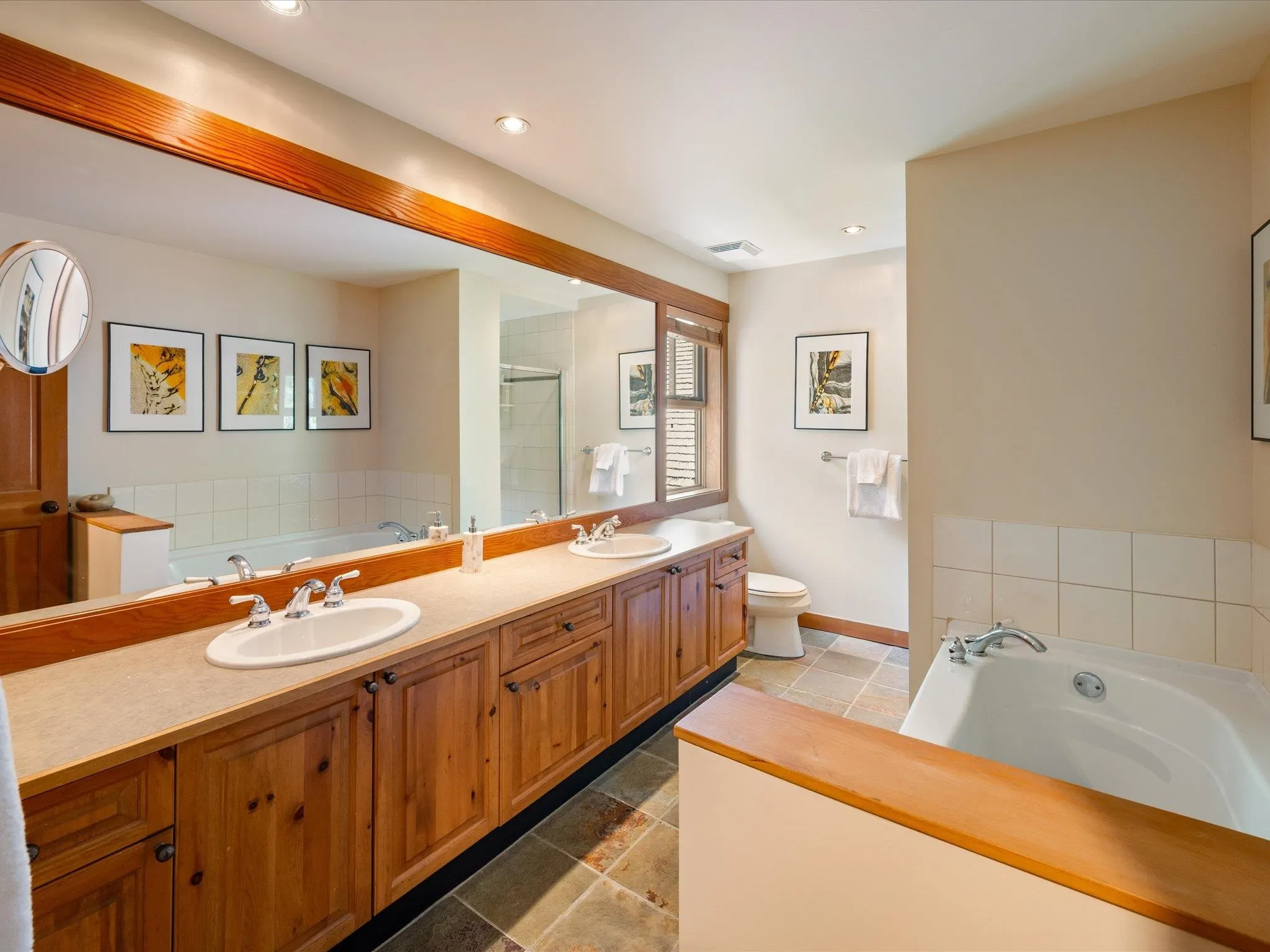 3 4668 Blackcomb Way