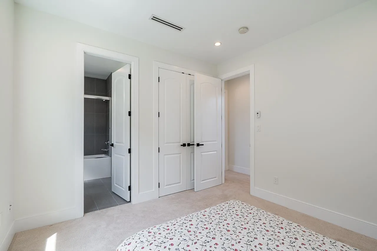 12222 Shinde Street