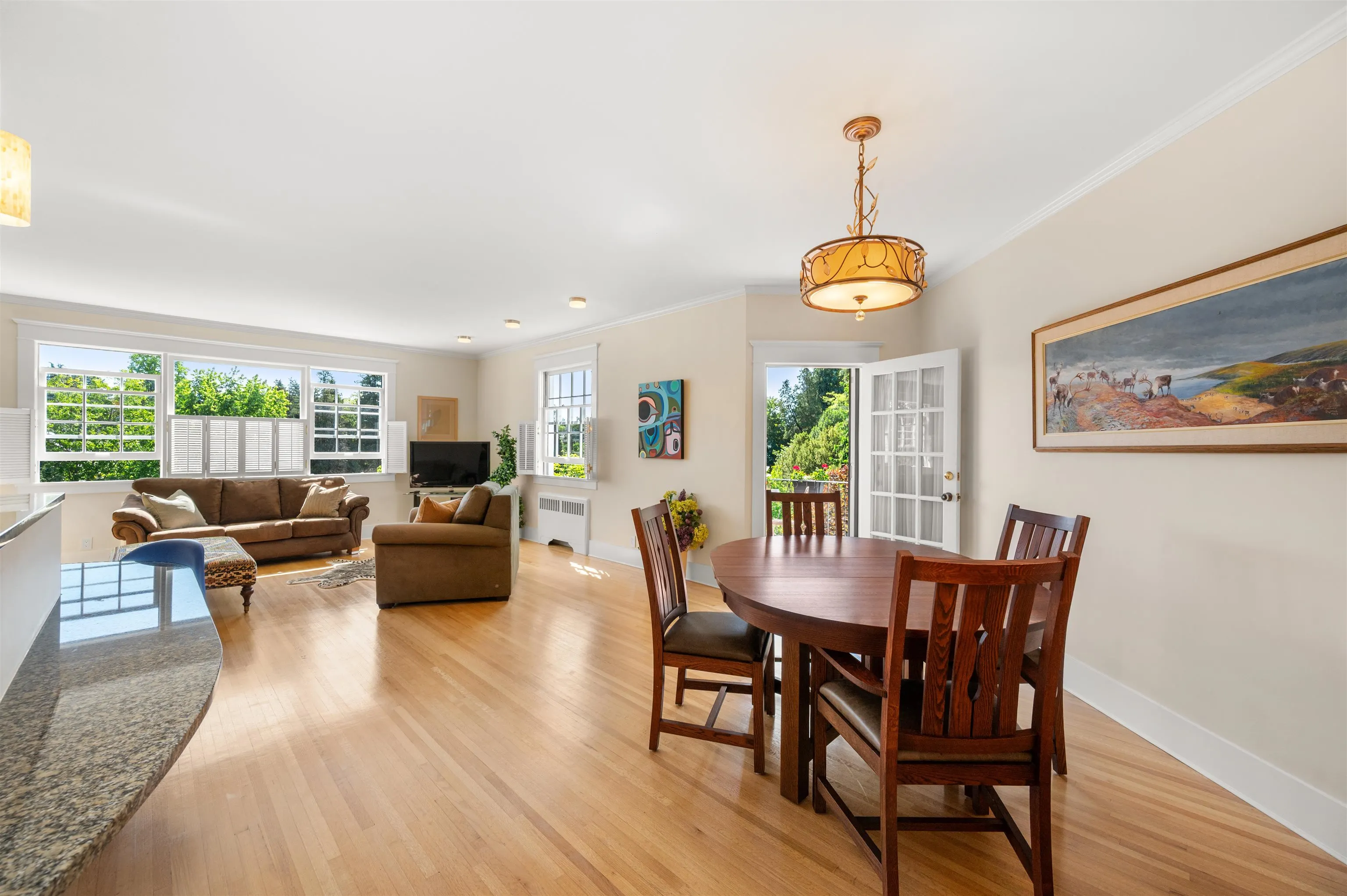 307 2890 Point Grey Road