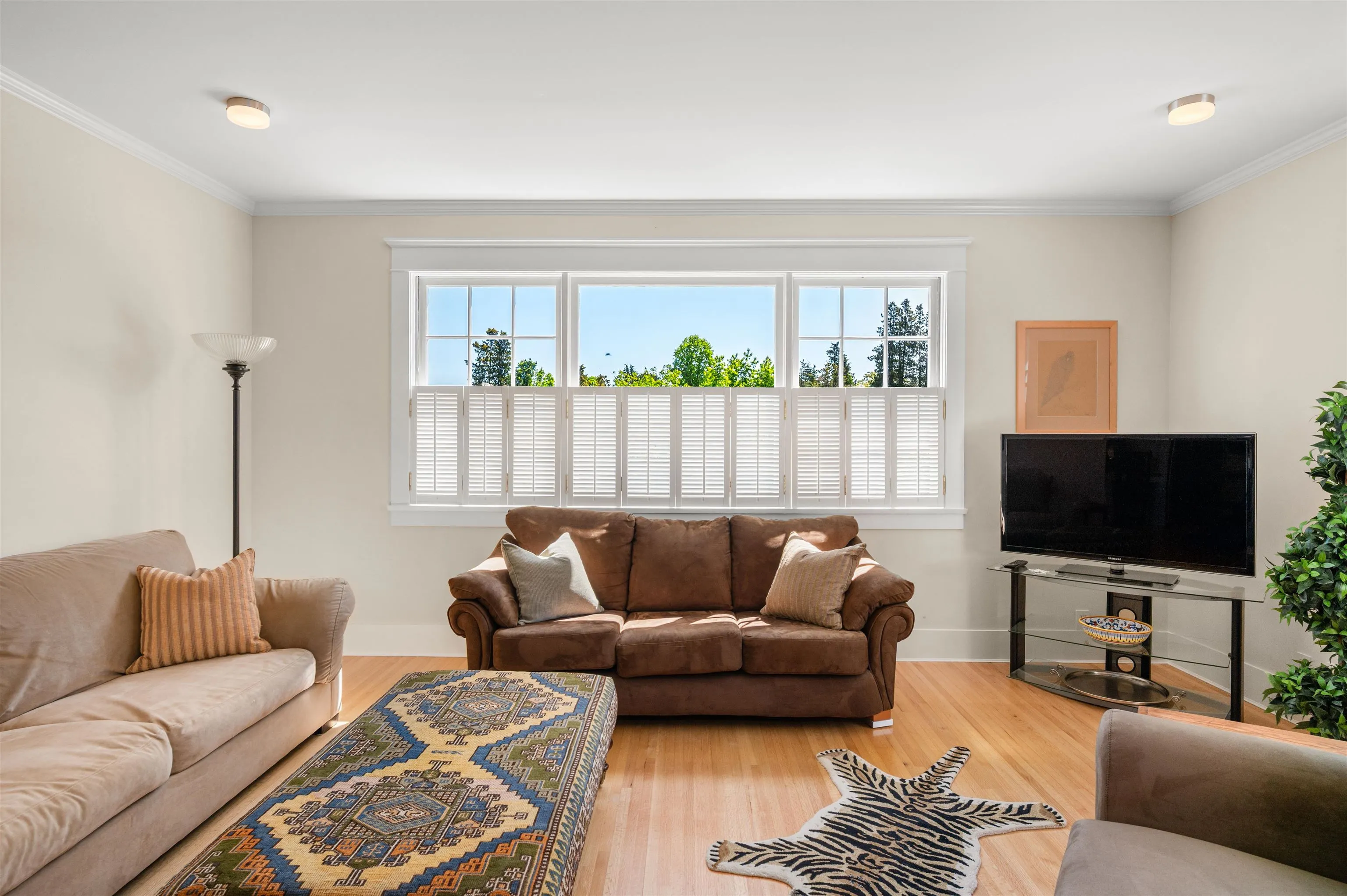 307 2890 Point Grey Road
