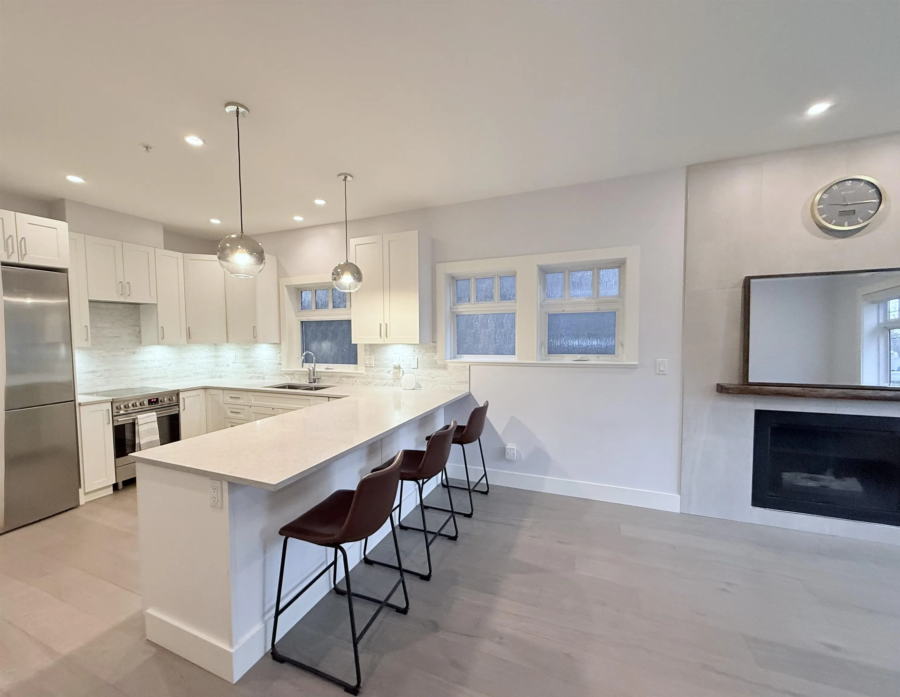3083 Burrard Street