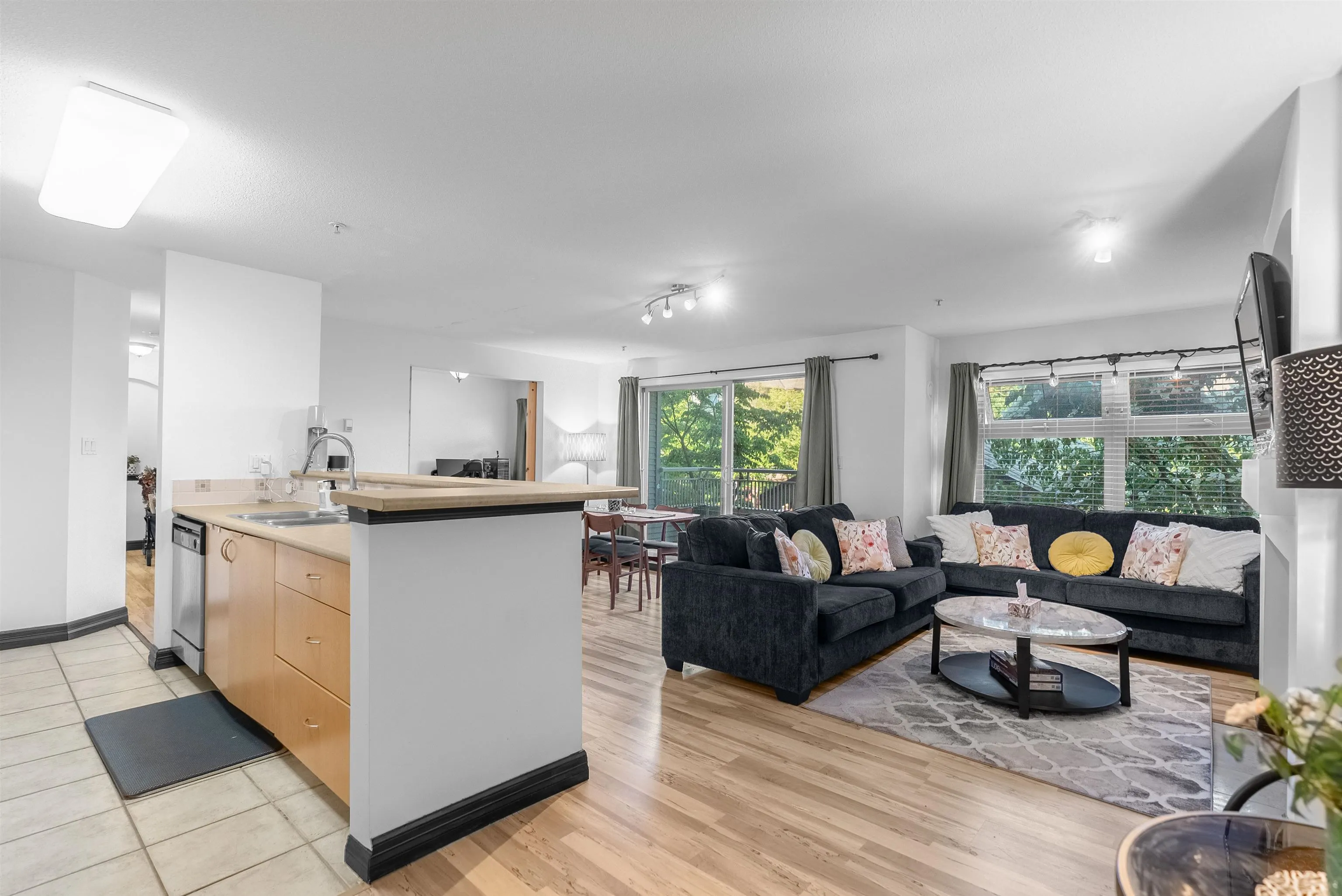 201 15220 Guildford Drive