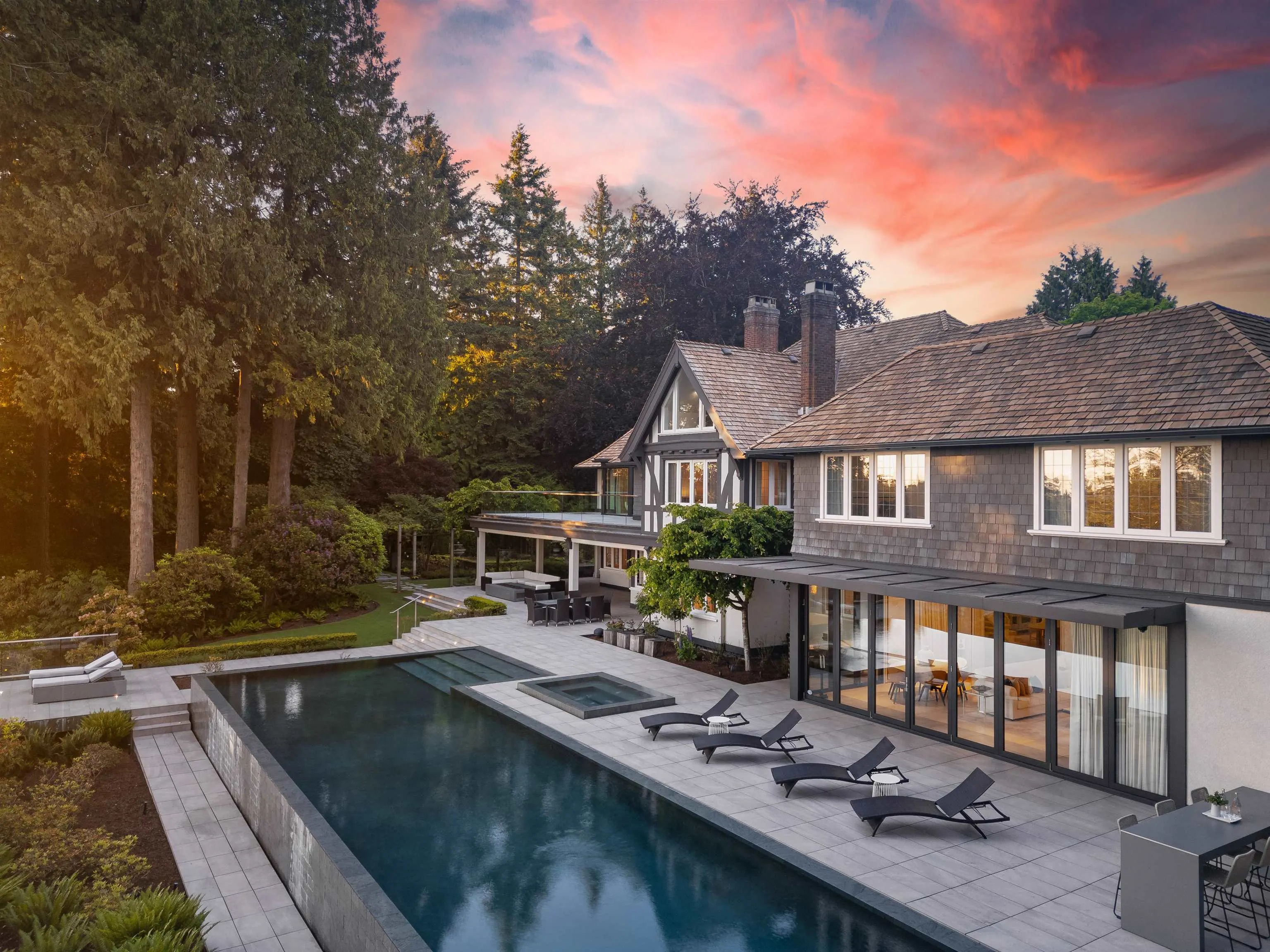 2106 SW Marine Drive