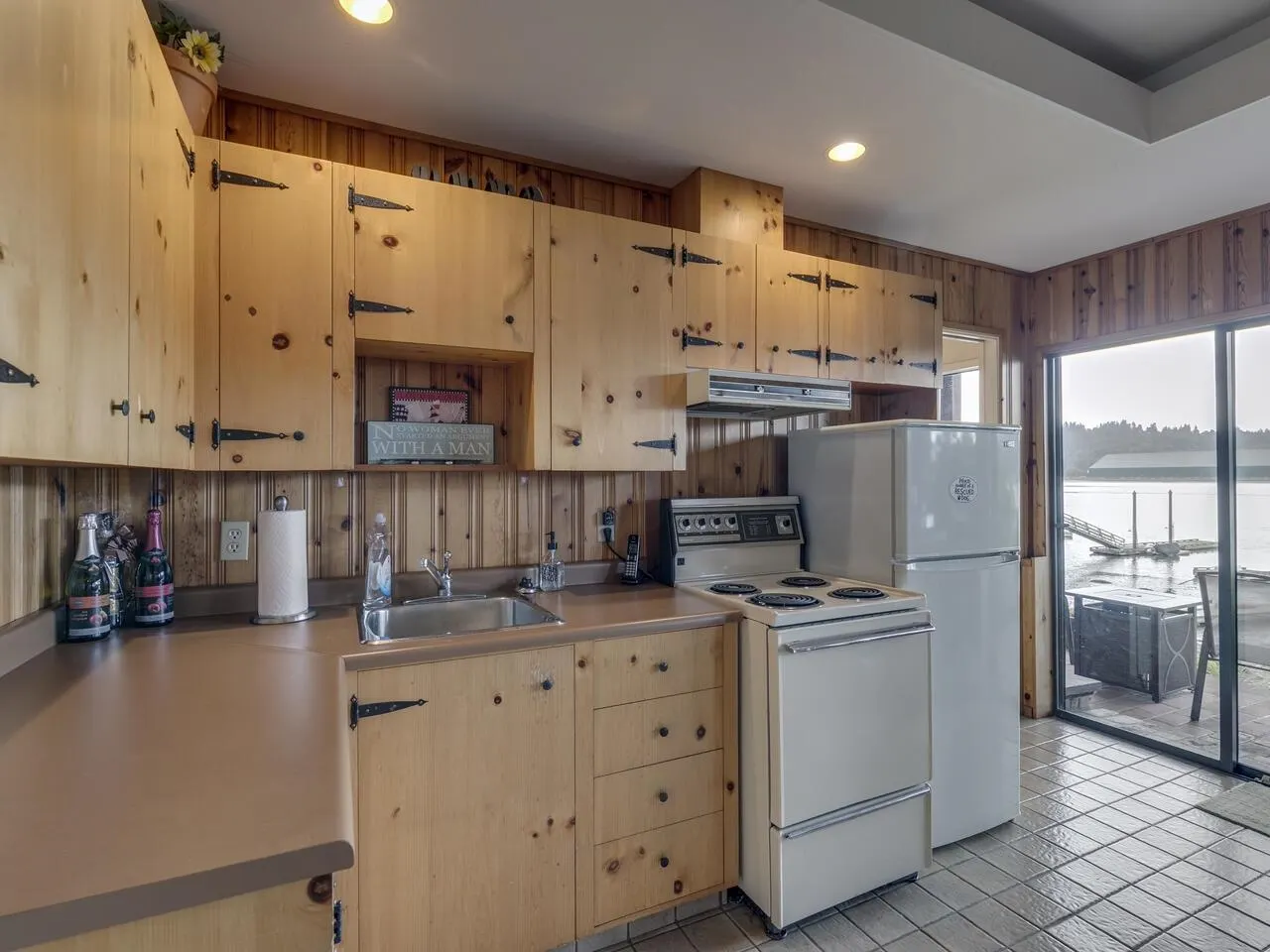 844 Alderside Road