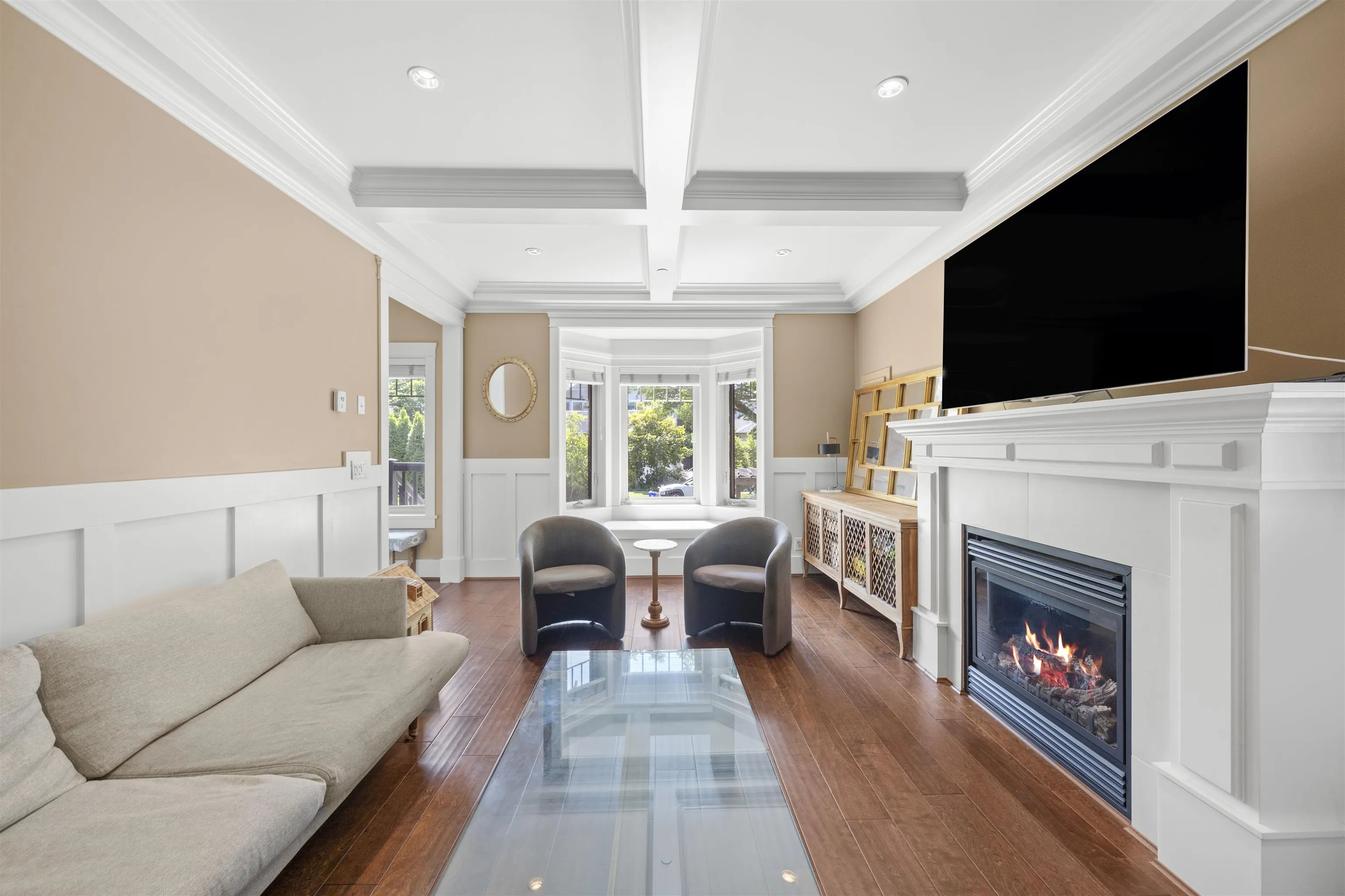 2575 W 7th Avenue