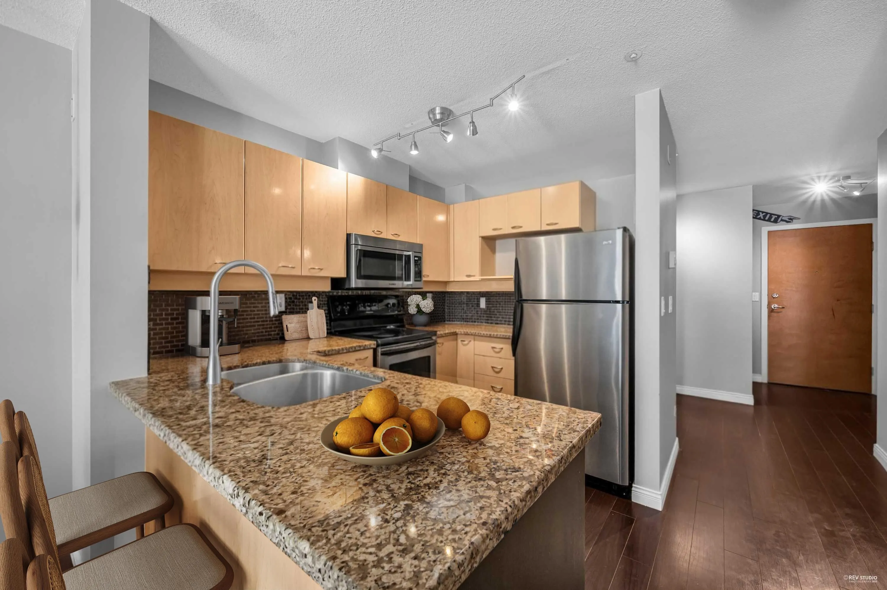307 2288 Marstrand Avenue