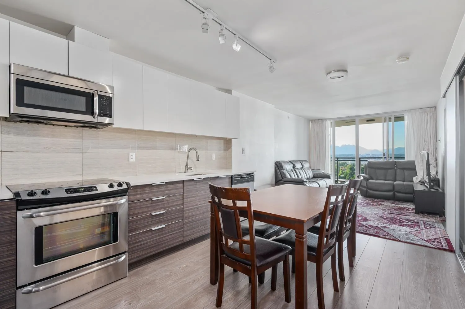 1502 13303 Central Avenue