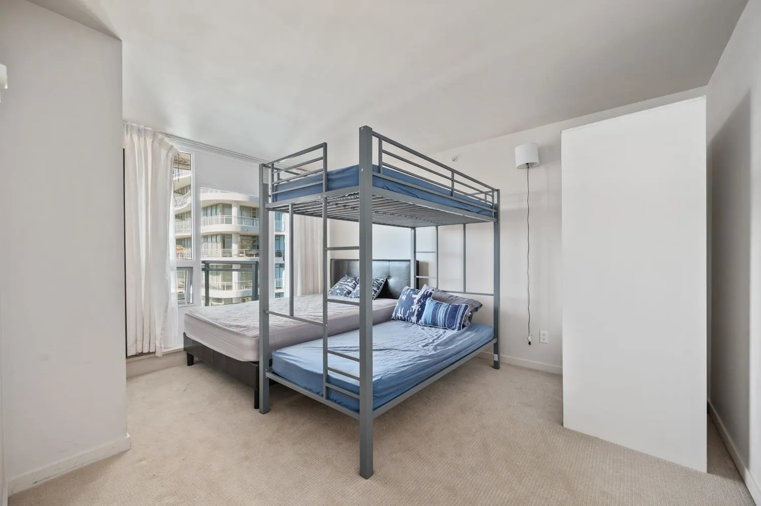 1502 13303 Central Avenue
