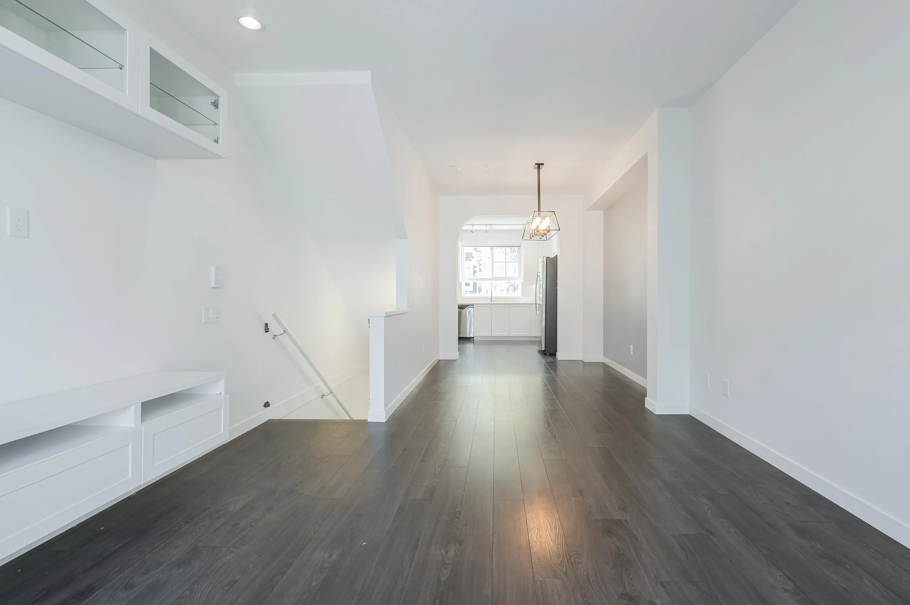 58 8476 207a Street