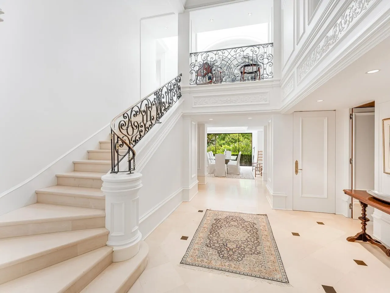 1660 Angus Drive