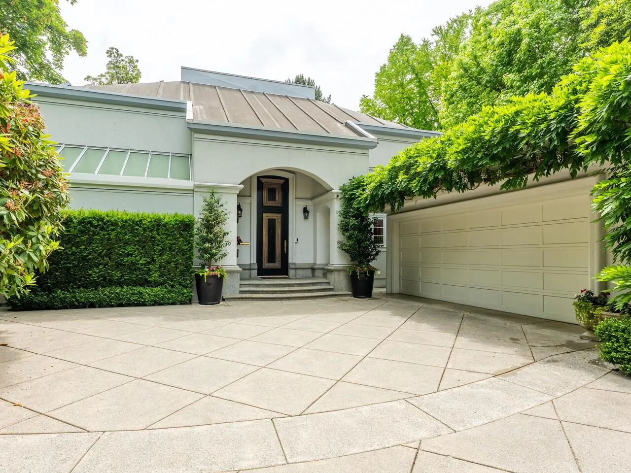1660 Angus Drive