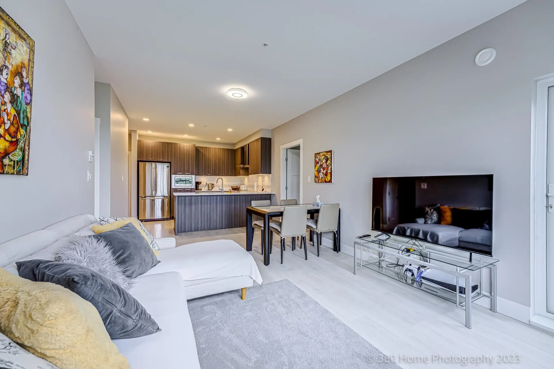 223 4690 Hawk Lane