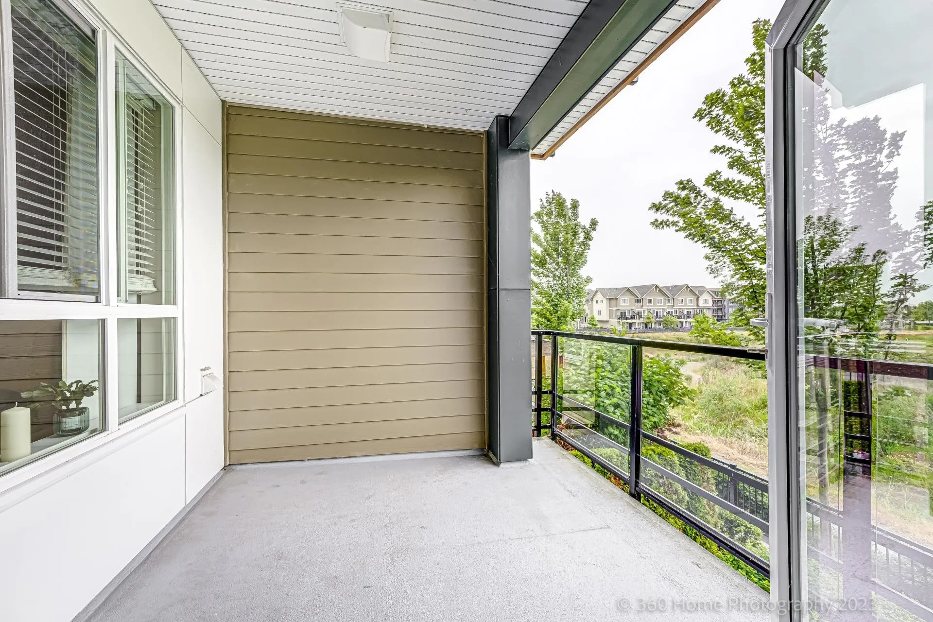 223 4690 Hawk Lane
