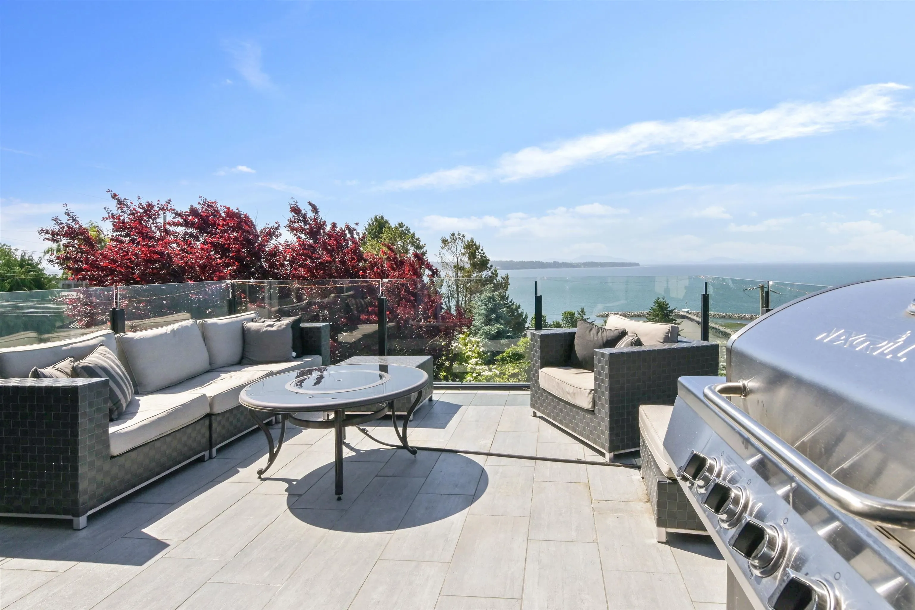 15095 Royal Avenue