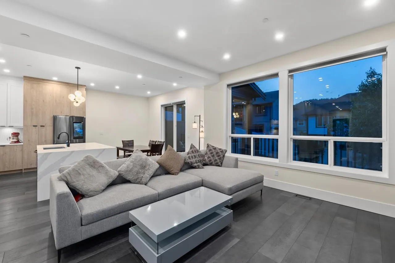 3 4581 Sumas Mountain Road