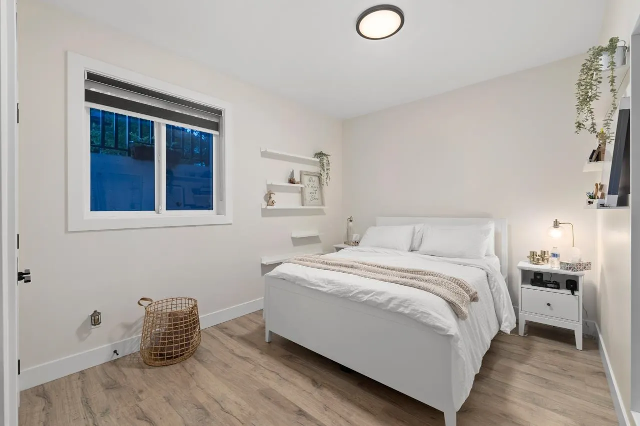 3 4581 Sumas Mountain Road