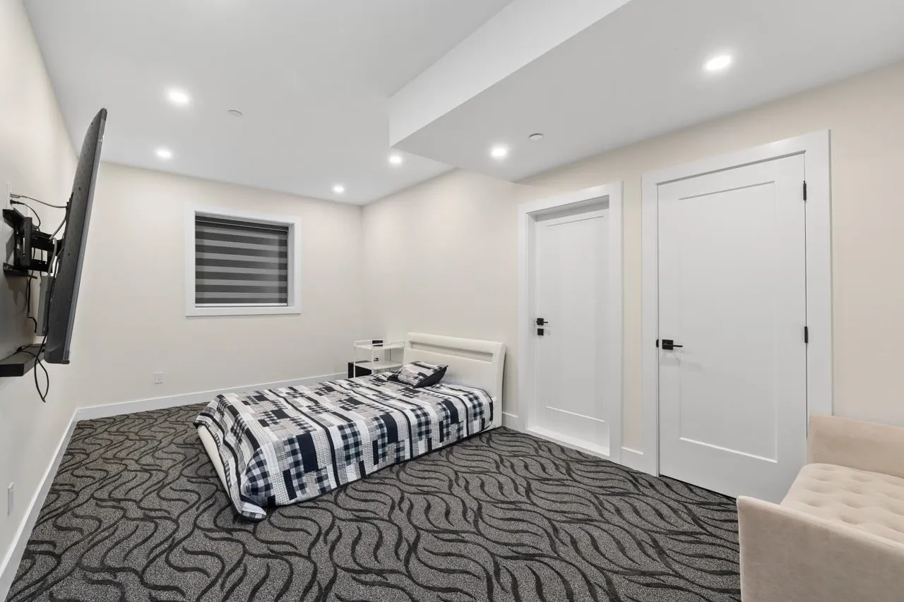 3 4581 Sumas Mountain Road