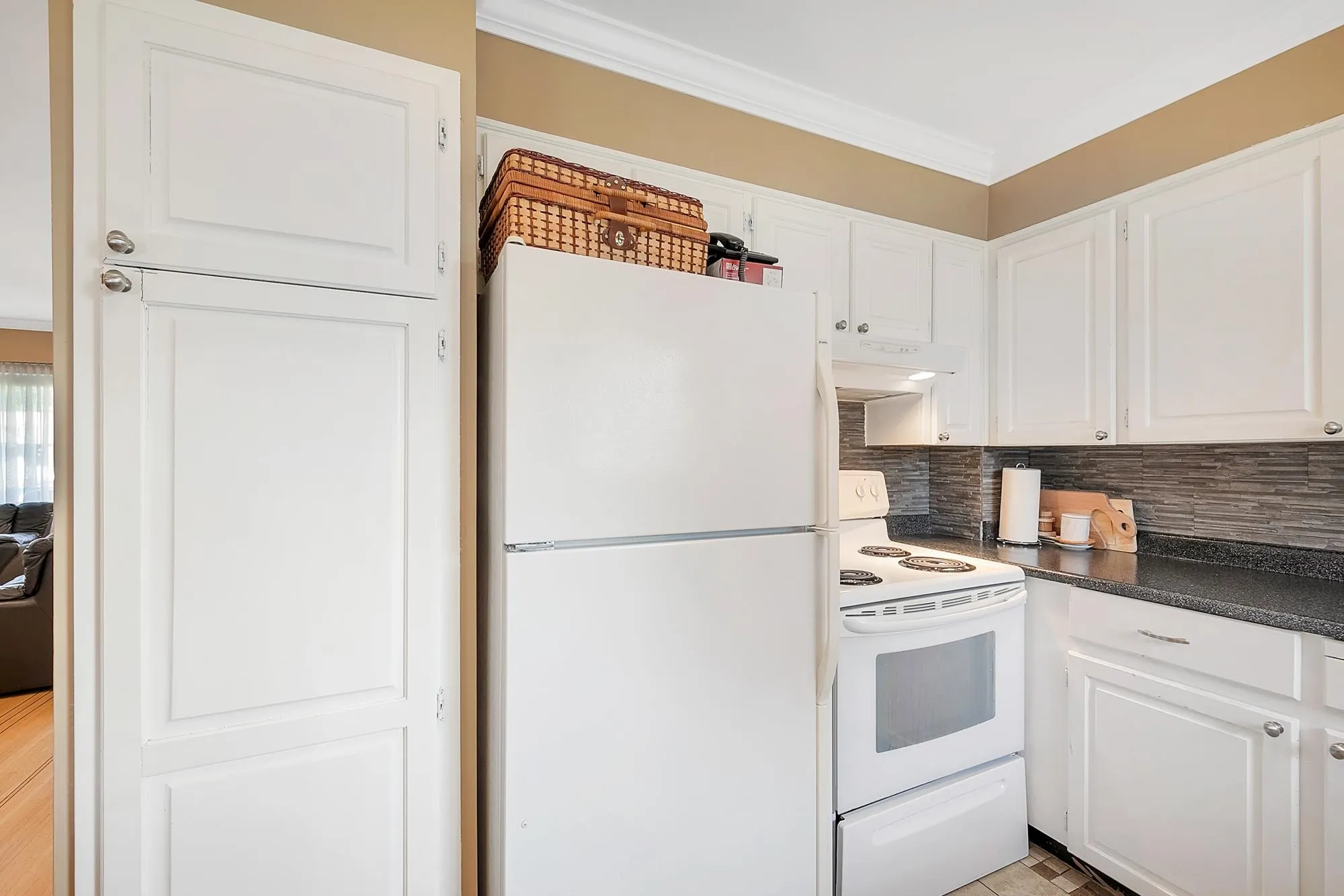 325 Seaview Drive