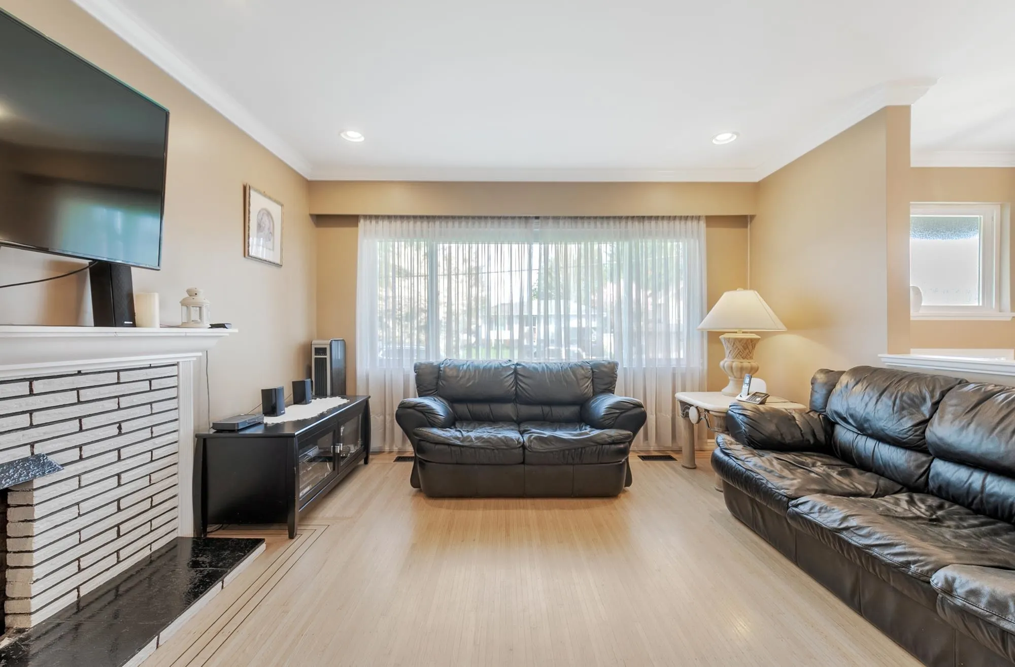 325 Seaview Drive