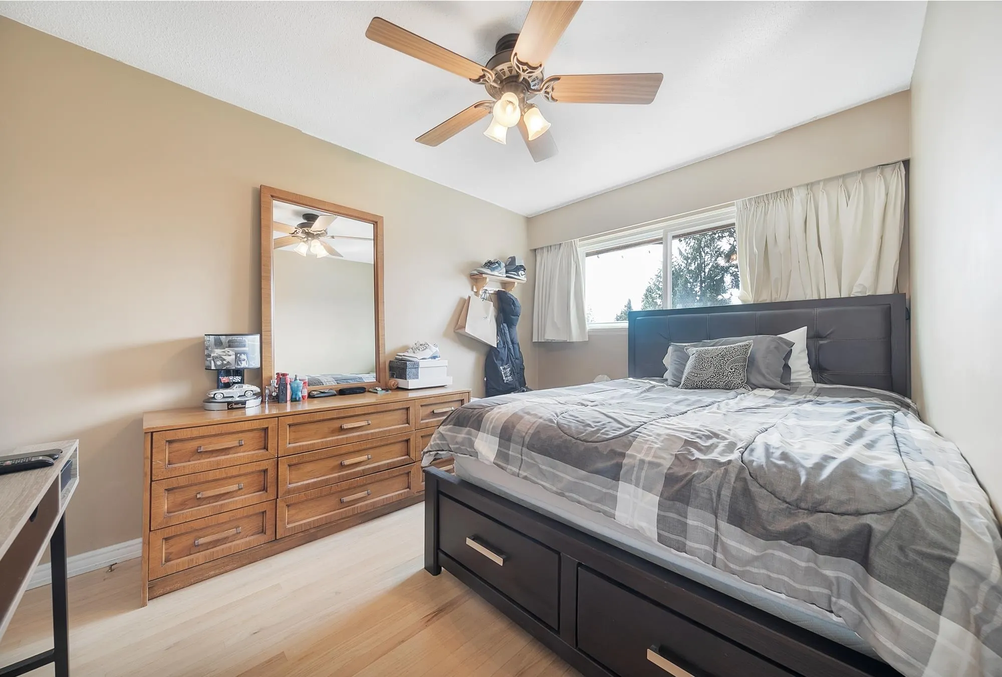 325 Seaview Drive