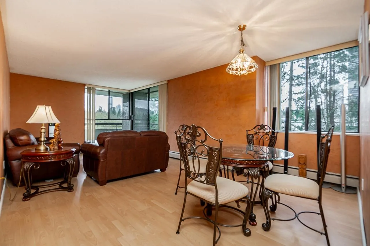 406 3755 Bartlett Court