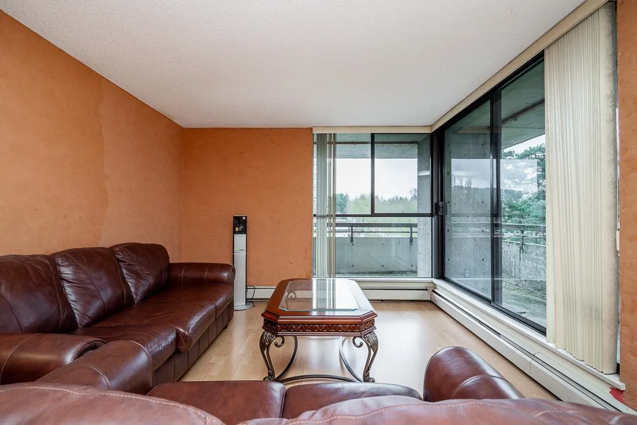 406 3755 Bartlett Court