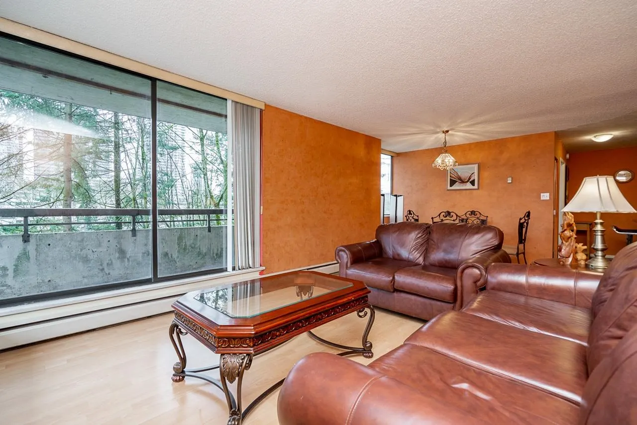 406 3755 Bartlett Court