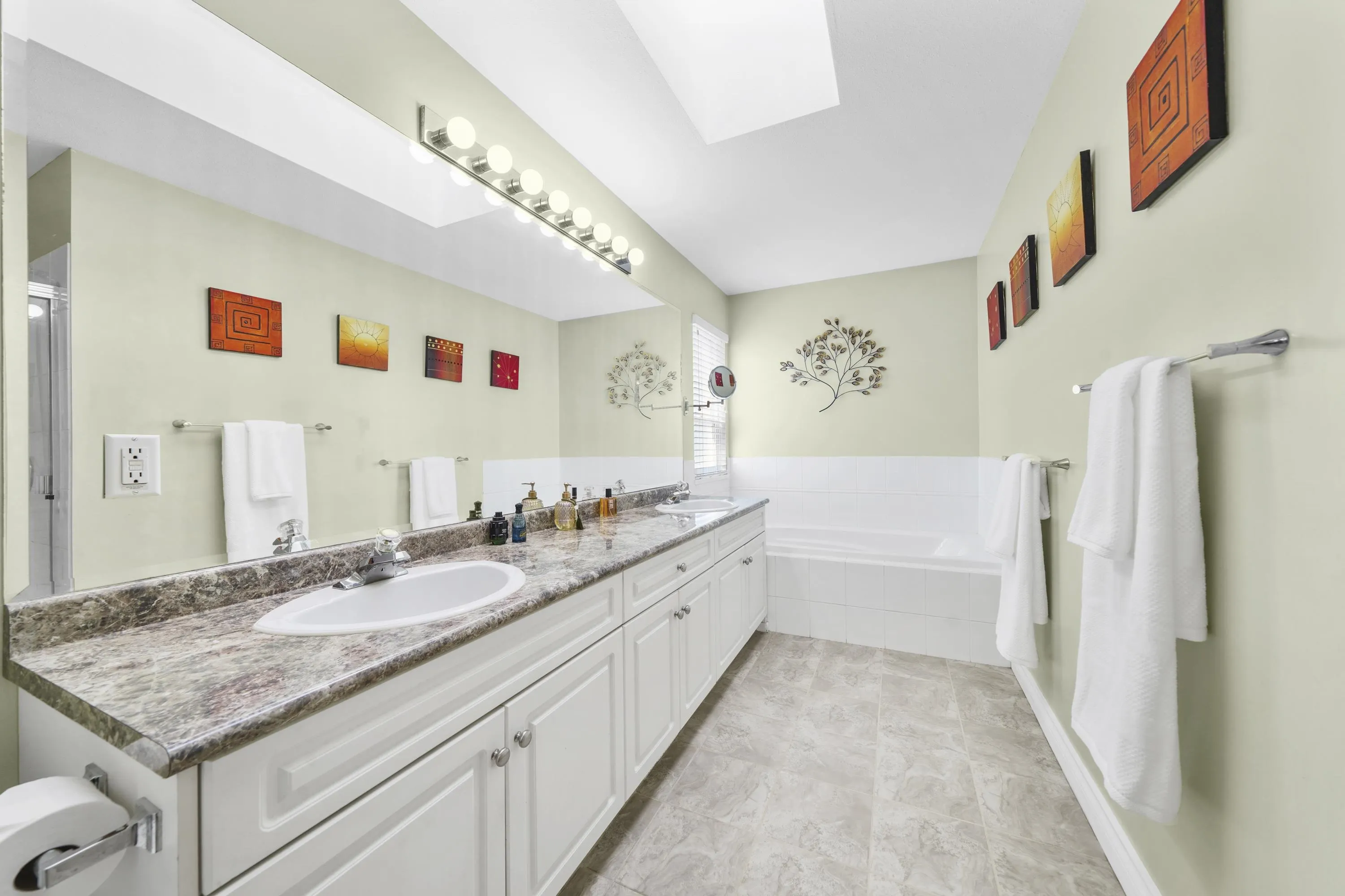 1220 Yangtze Place