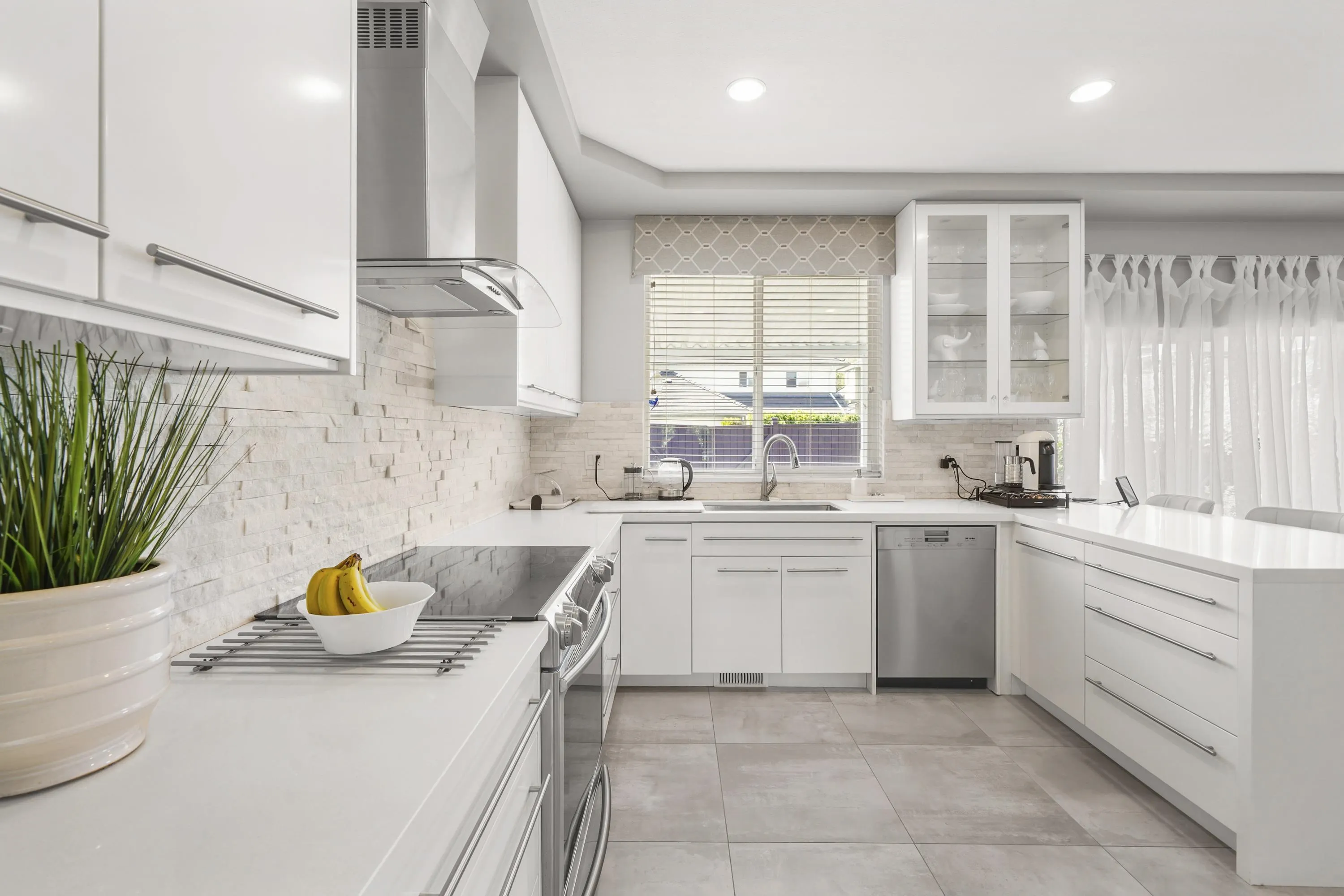 1220 Yangtze Place