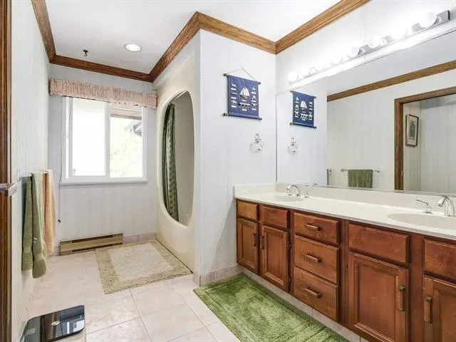 7831 Penny Lane