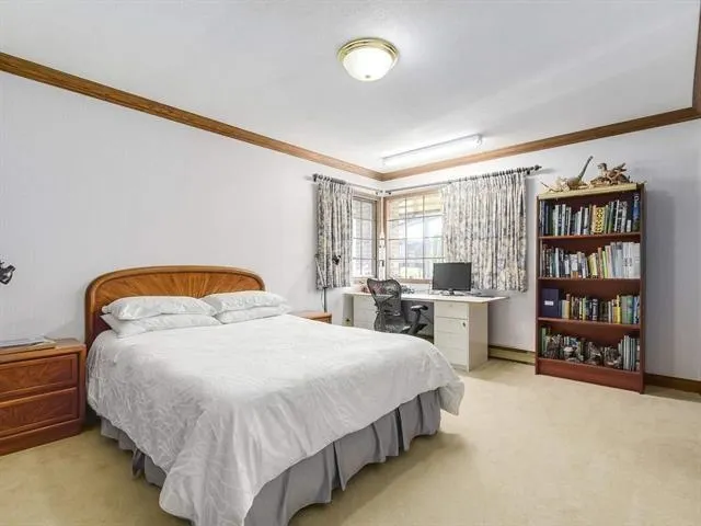 7831 Penny Lane