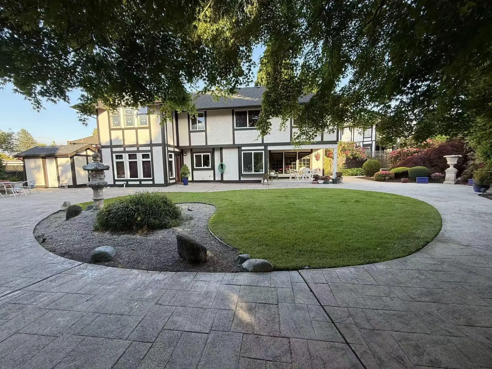 7831 Penny Lane