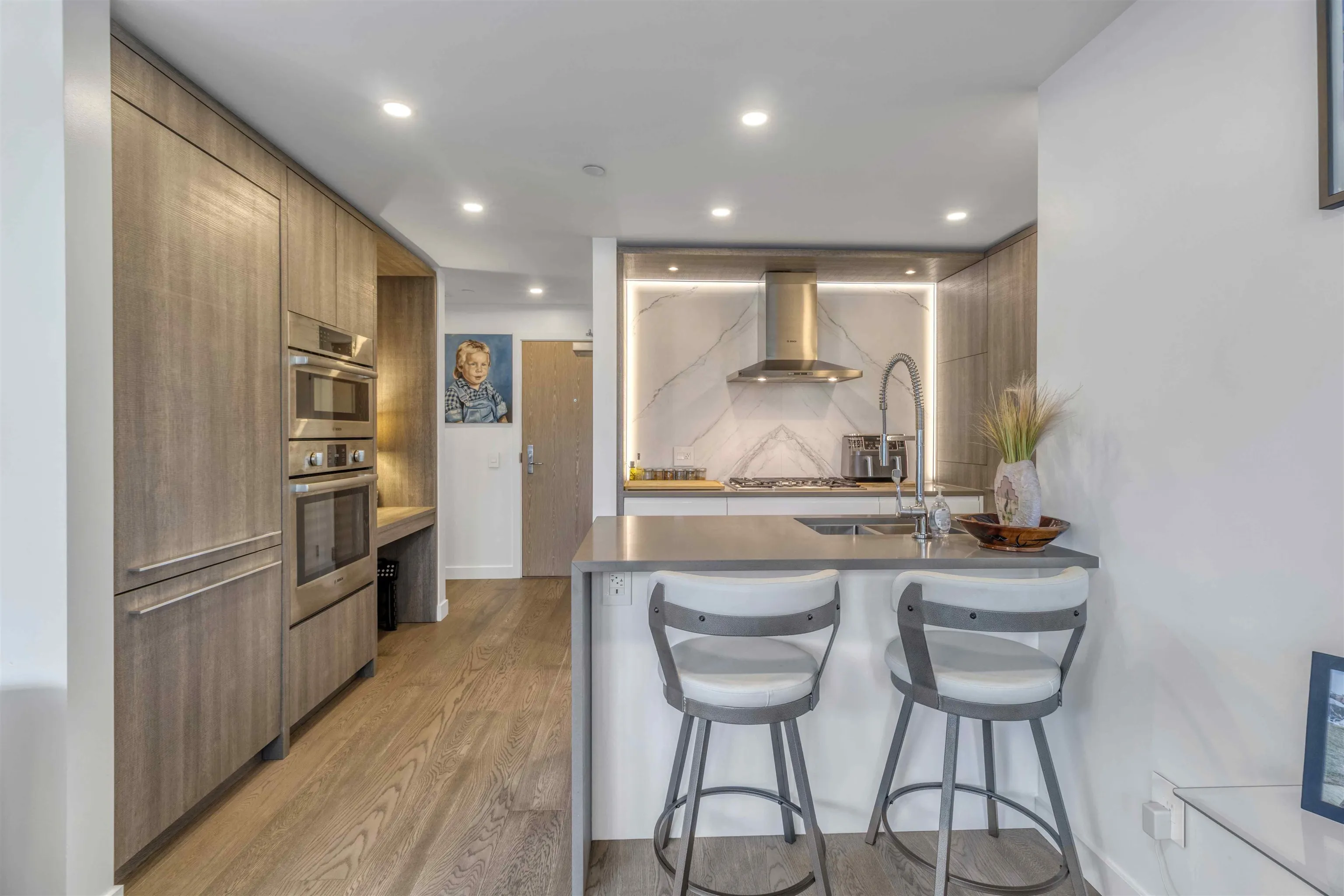 #401 1441 Johnston Rd.