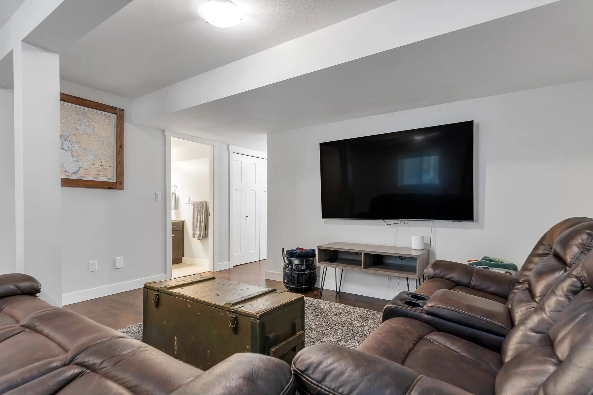 6184 Rexford Drive