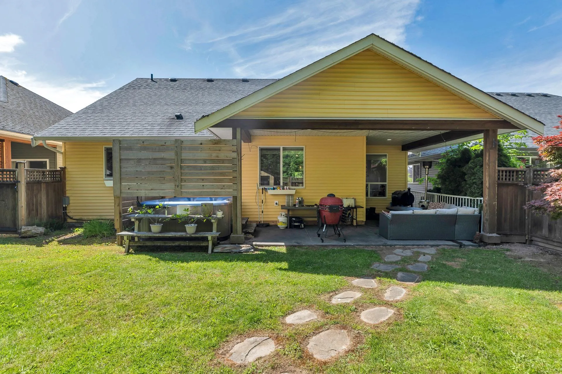 6184 Rexford Drive